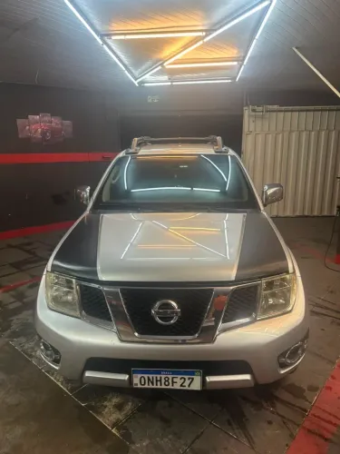 Nissan Frontier SL CD 4X4 2.5tb Diesel AUT 2014