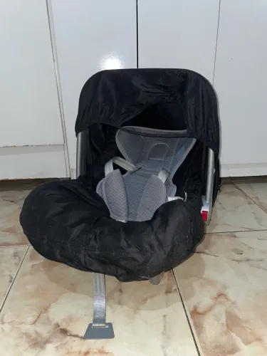 Bebê conforto + tapete infantil grátis 