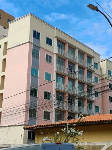 ALUGO APARTAMENTO NO CENTRO