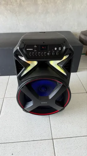 Caixa de Som Amplificada 700W Fone de 15 Recarregável 