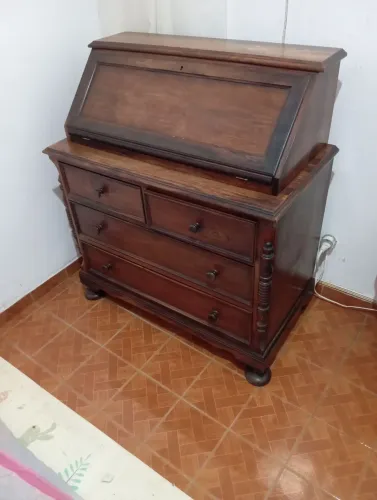 Cômoda escrivaninha 