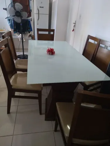 Mesa de jantar 6 cadeiras madeira 1200,00