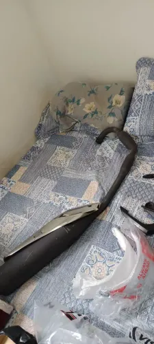 Escapamento original genuíno da Honda , alça traseira também original genuína, retrovis