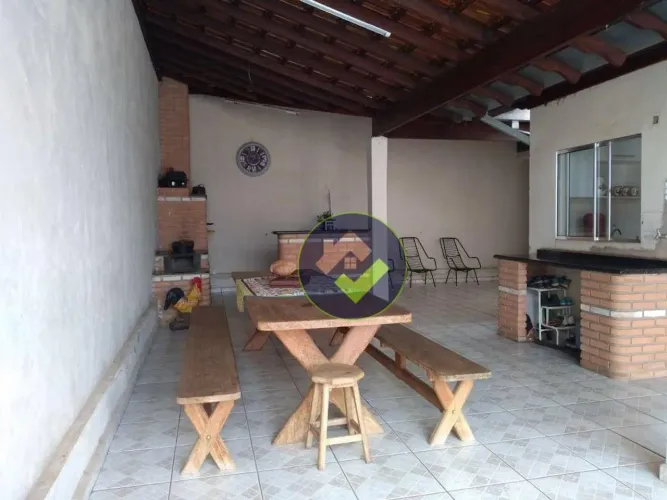 Casa com 2 dormitórios à venda, 100 m² por R$ 265.000,00 - Parque Pampulha - Agudos/SP