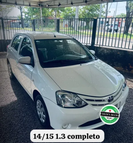 Toyota Etios X 1.3 Flex 16V 5P Mec. 2015