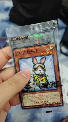 Carta Yu-Gi-Oh Neymar Jr e Rescue Rabbit - Lacrada.