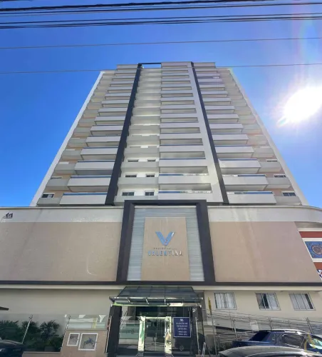 Apartamento à venda - 1 suíte e 2 demi-suíte/Playground - Campinas - São José/SC.