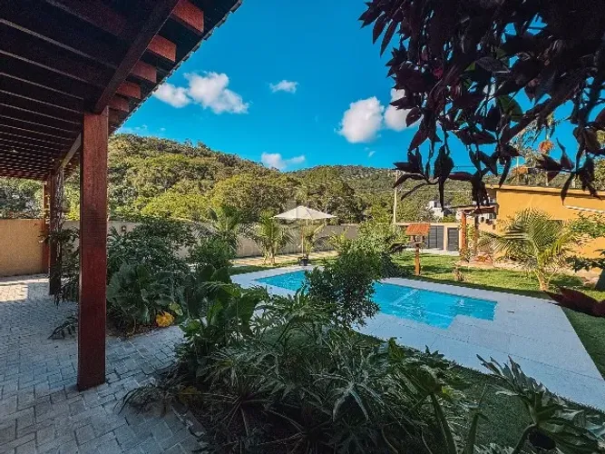 Casa Prainha, entre Matinhos e Guaratuba, segunda quadra Mar.