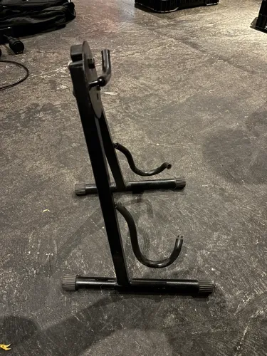 Suporte de chão para instrumentos de corda