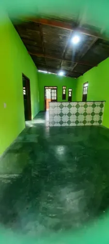Vendo essa casa em Camaçari bem localizada próximo de tudo