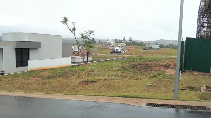 Terreno a venda no Condomínio Entreverdes Campinas. 1.000 m²