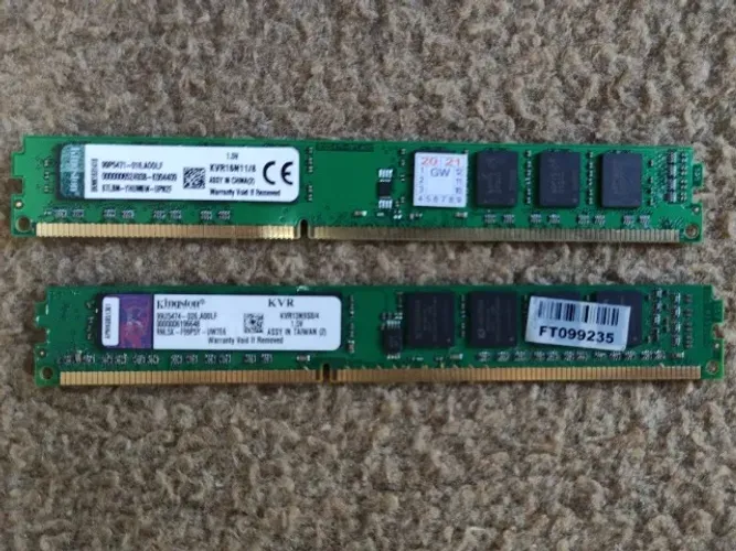 Memórias RAM DDR3 Kingston (12GB, 4+8)