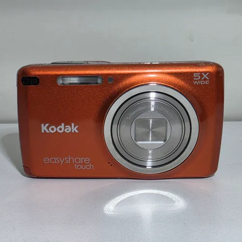 Camera Digital Kodak Easyshare Touch M577 14MP 5x Laranja com Acessórios e Brinde