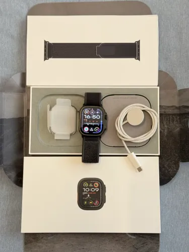 Apple Watch Ultra 2 Black na garantia