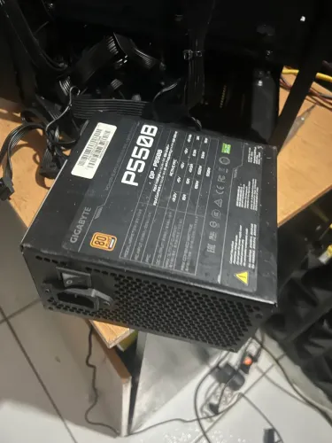 FONTE 550 W GIGABYTE