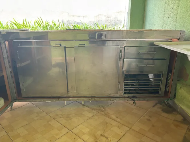 Freezer de Balcão (somente o freezer) - Funcionando Perfeitamente