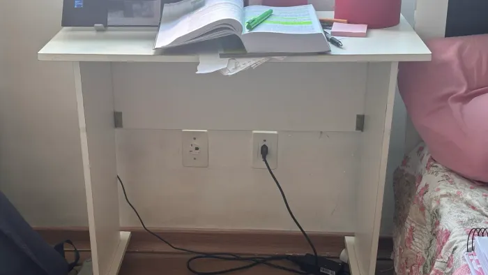 ESCRIVANINHA DOBRÁVEL USADA