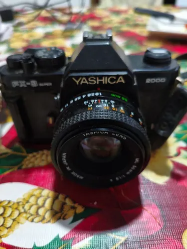 YASHICA FX-3 Super