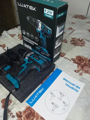 Parafusadeira/Furadeira Nova! Estou desapegando, pra sair rápido!!