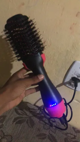 Escova secadora e modeladora 