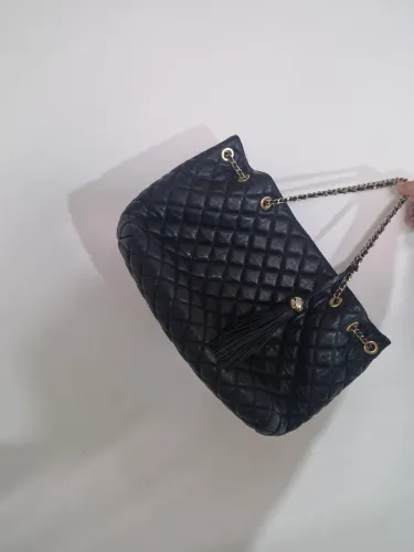 BOLSA EM COURO GRANDE E LINDA!!! MARCA DE SSA