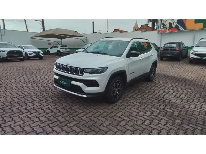 Jeep Compass Long. T270 1.3 TB 4X2 Flex AUT 2026
