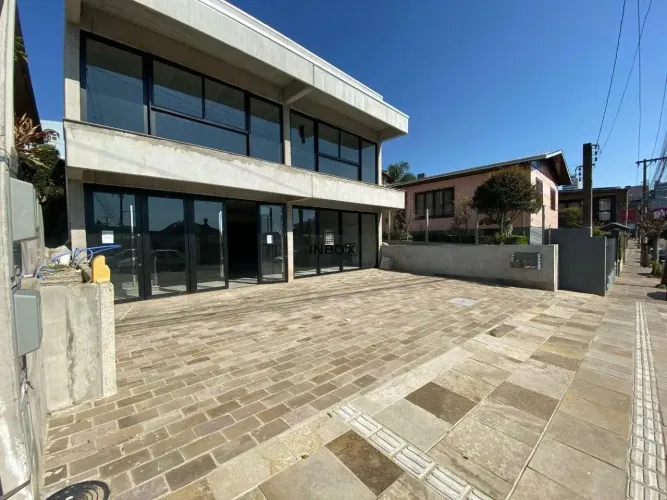 IMOBILIARIA INBOX CIA ALUGA EM BENTO GONÇALVES - Sala Comercial no bairro Licorsu