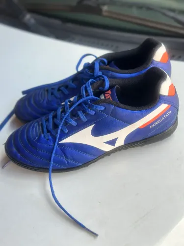 Chuteira Mizuno Society 