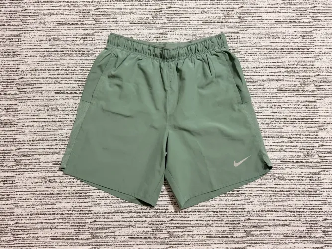 Bermuda Nike