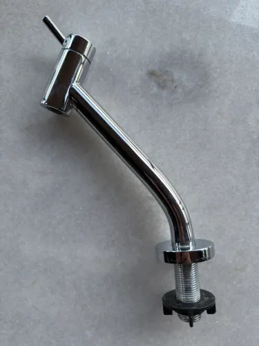Torneira de mesa para lavatório Lóggica cromado