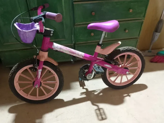 Vendo bicicleta infantil feminina aro 16