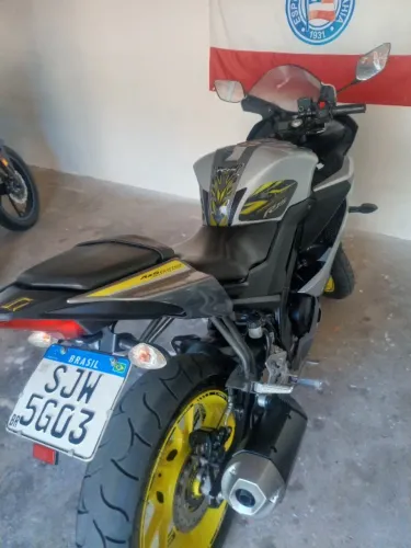Moto R15 Yamaha Ano 2024