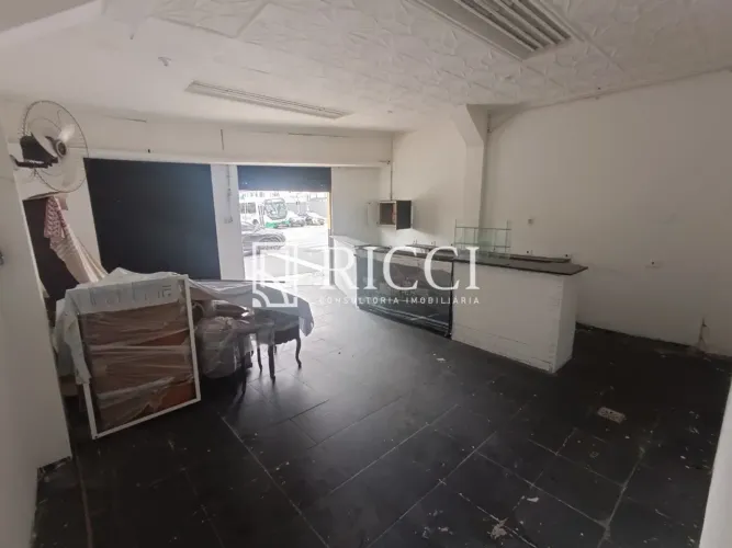 Loja comercial à venda em Santos-SP, Vila Mathias, com 89m² de área! Venha conferir!