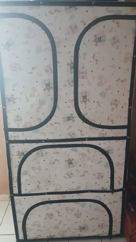 Vendo essa sapateira está ótima nenhum defeito