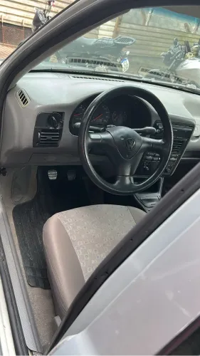 Volkswagen Gol Geração II CL 1.6 8V MI Gasolina Mec. 4P 1999
