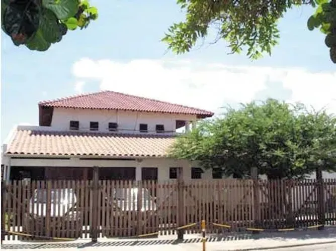 Pousada com 09 Aptos em Ipitanga