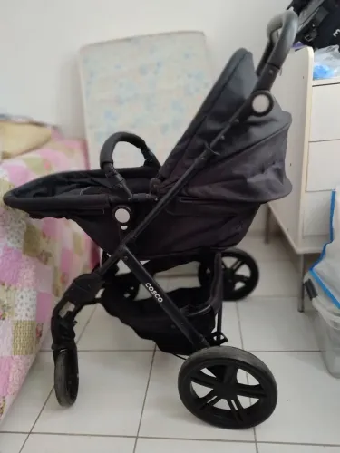 Carrinho de bebê cosco