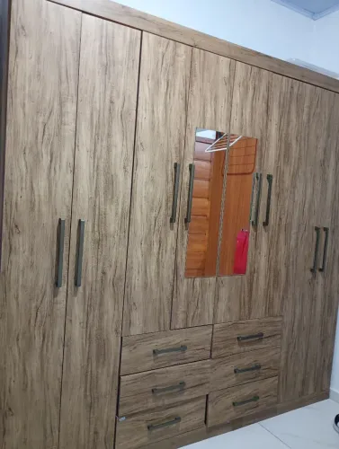 Guarda roupa 6 porta