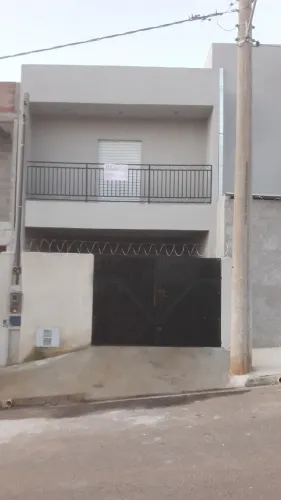 Sobrado para locação no Residencial Amor R$1.400,00