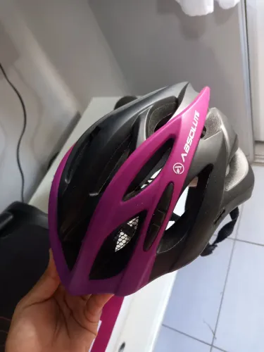 Capacete feminino bike absolute