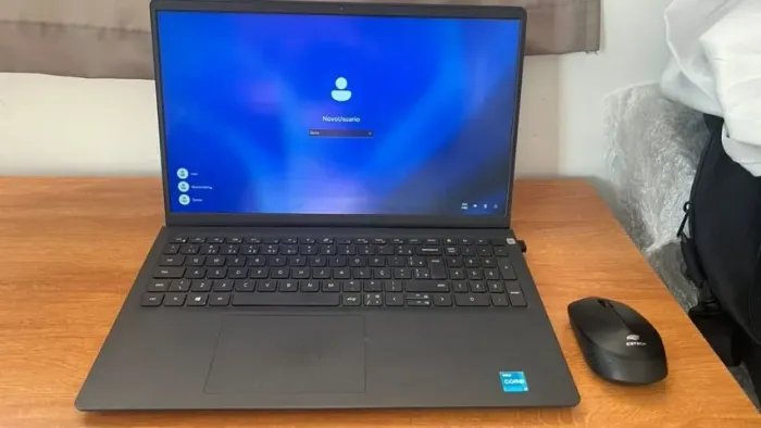 Notebook Dell Inspiron 15 i3 11a Geração / 12GB RAM / SSD 256GB / Windows 11