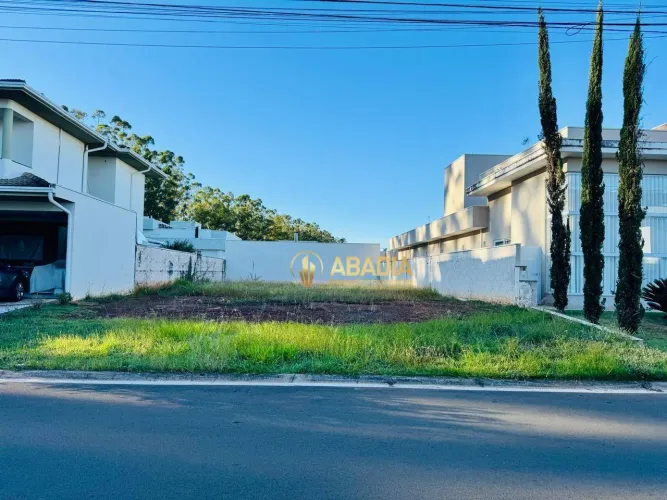 Terreno à venda no Condomínio Athenas em Paulínia!