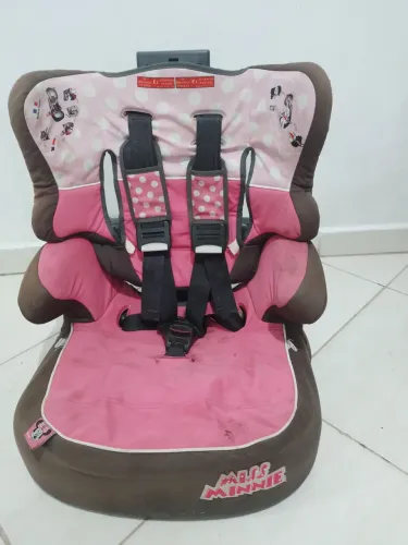 Cadeira infantil da Mine  pra carro só 70 reais 