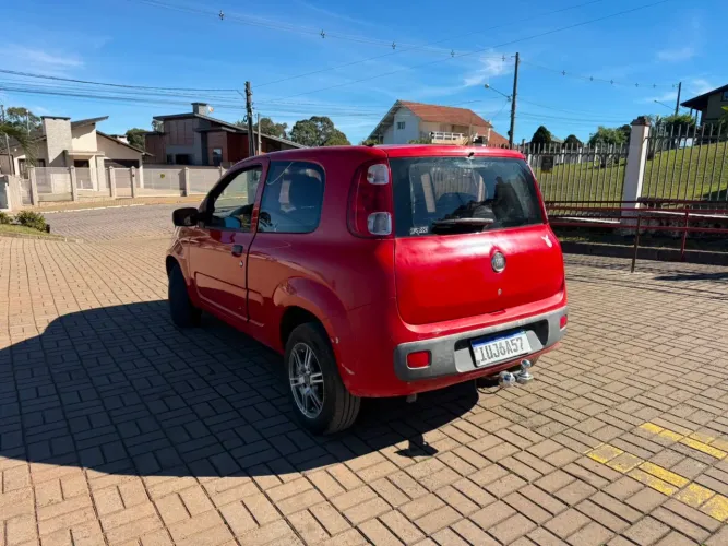 Fiat Uno Vivace 1.0 EVO Fire Flex 8V 3P 2013
