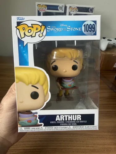 Funko Pop Arthur Sword Of The Stone