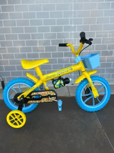Bicicleta Infantil Minions - Nova