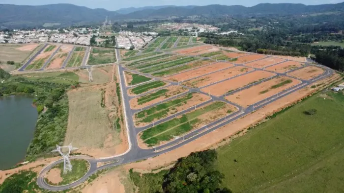 Terreno 176 m quadrados Residencial Alamedas São José - entrada e assumir as parcelas