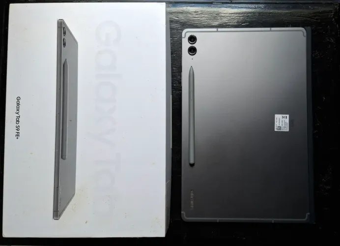 Samsung Galaxy Tab S9 FE+ 128GB - Impecável (Como Novo) + Brindes