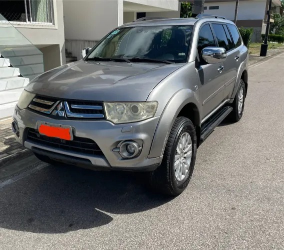 Mitsubishi Pajero Dakar HPE 3.2 4X4 T.I Dies 5P AUT 2014