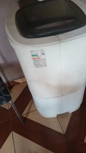 Maquina de lavar para tirar peças